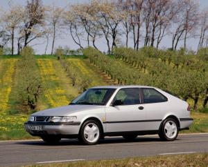 Saab 900 1995 года